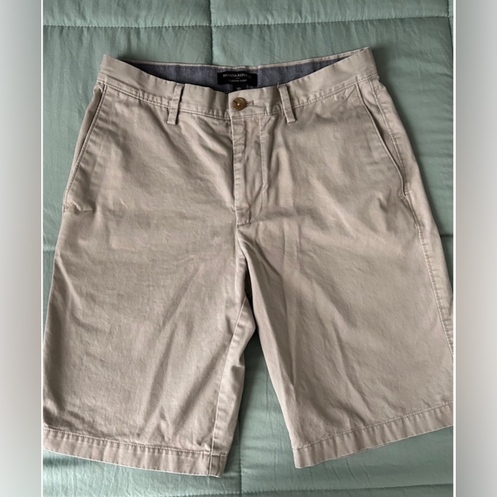 🌸 FINAL SALE PRICE 🌸 Banana Republic Factory Men’s Emerson Fit Shorts Size 30